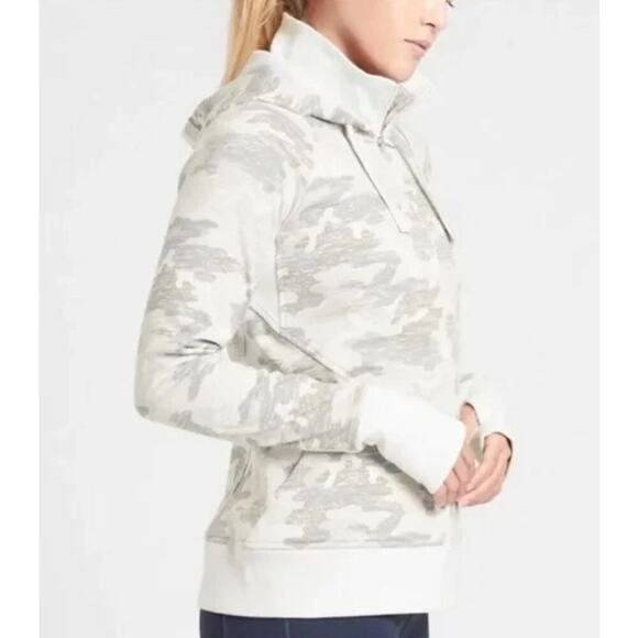Athleta Triumph Hoodie Sweatshirt Full Zipper Camo Print Gray Size Medium - Picture 3 of 10